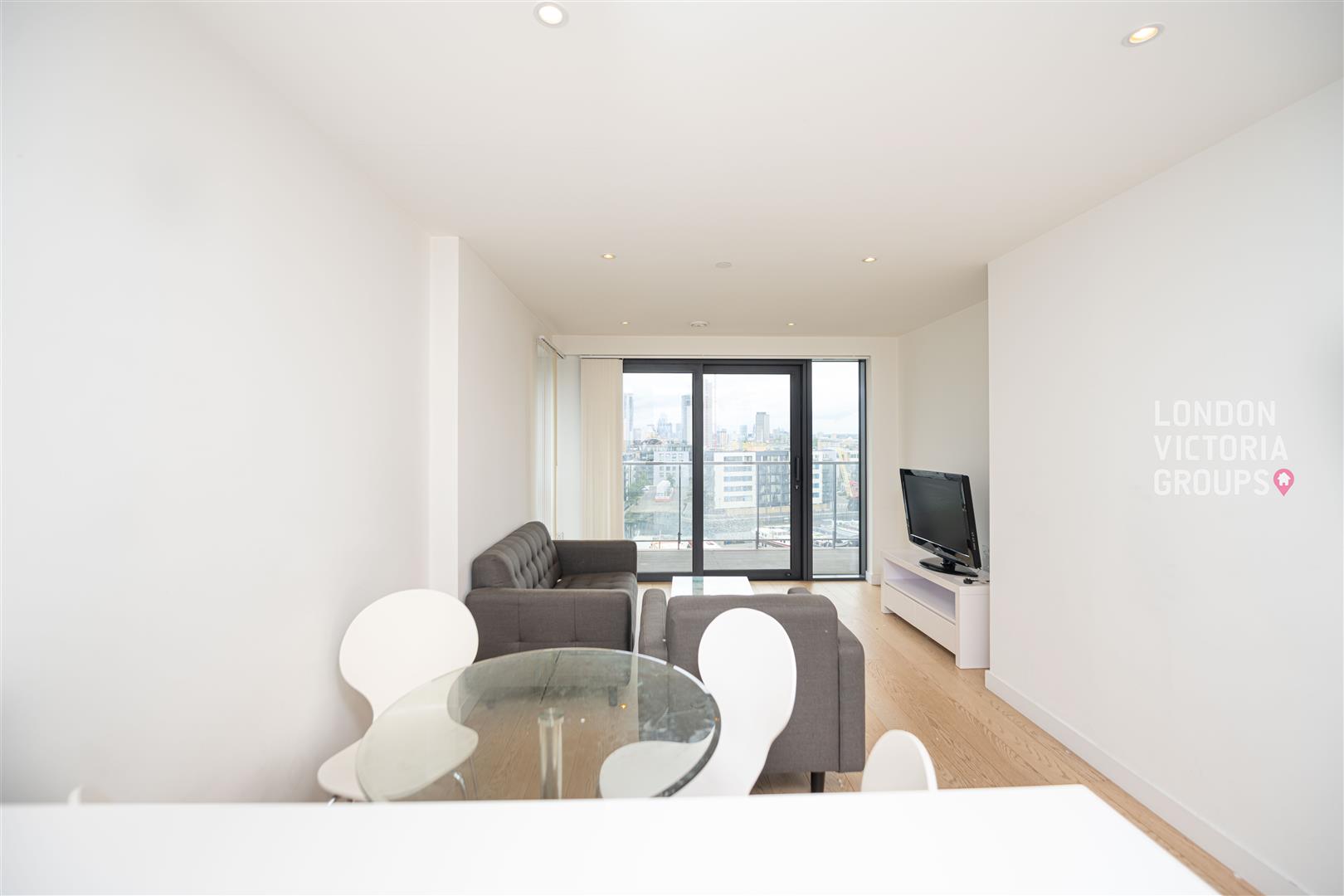 Horizons Tower, 1 Yabsley Street, London